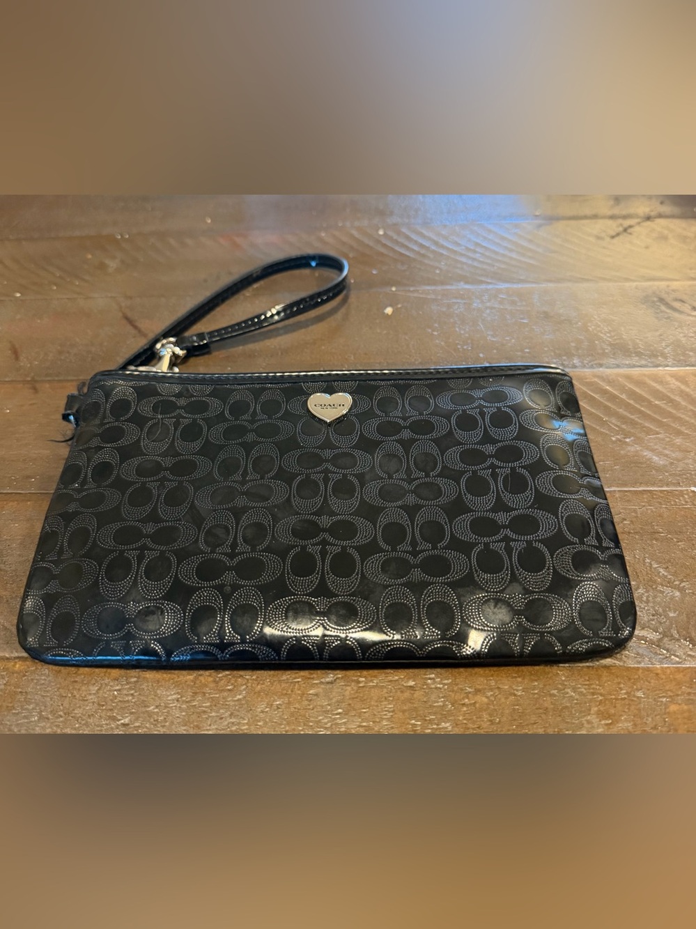 Coach Signature Black Patent Logo Wristlet Zip Pouch Lined Silver Hardware